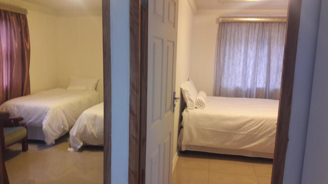 New Lodge Bloemfontein Eksteriør billede